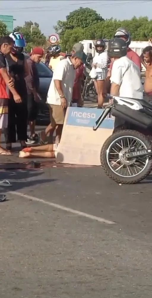 Colisão entre carro e moto deixa motociclista gravemente ferido em Parnaíba