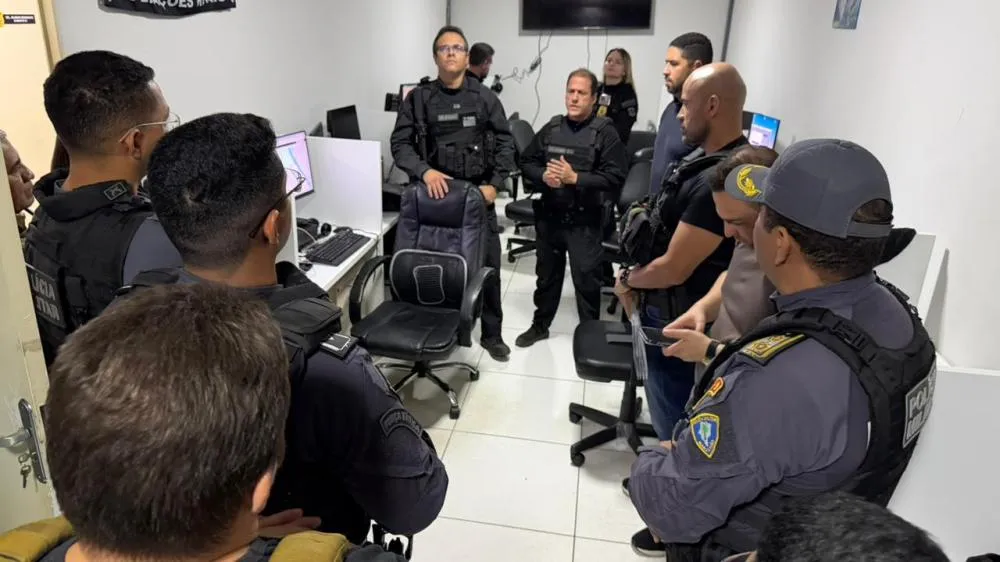 Operação do DRACO apreende arma, carregadores e munições em Teresina e Timon