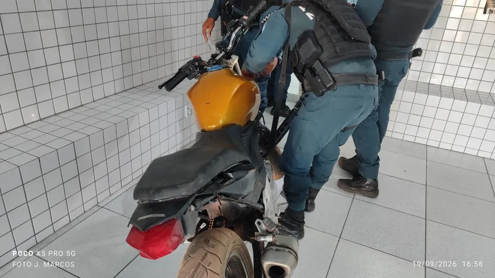 Homem é preso com revólver e munições durante abordagem em Cajueiro da Praia