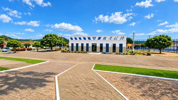 Prefeitura de São João da Varjota abre concurso público com 64 vagas e salários que chegam a R$ 7,2 mil