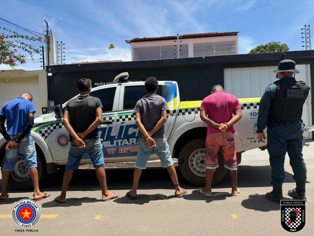 Polícia Militar apreende drogas, dinheiro e materiais utilizados no tráfico em São Raimundo Nonato