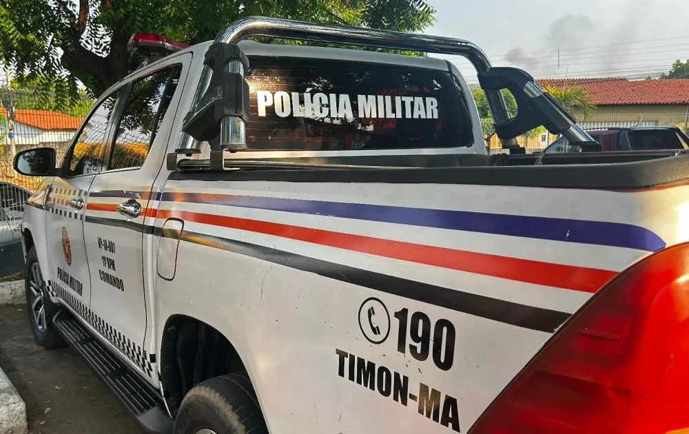 Imagens de assaltos nas redes sociais levam polícia a identificar dupla suspeita de arrastões